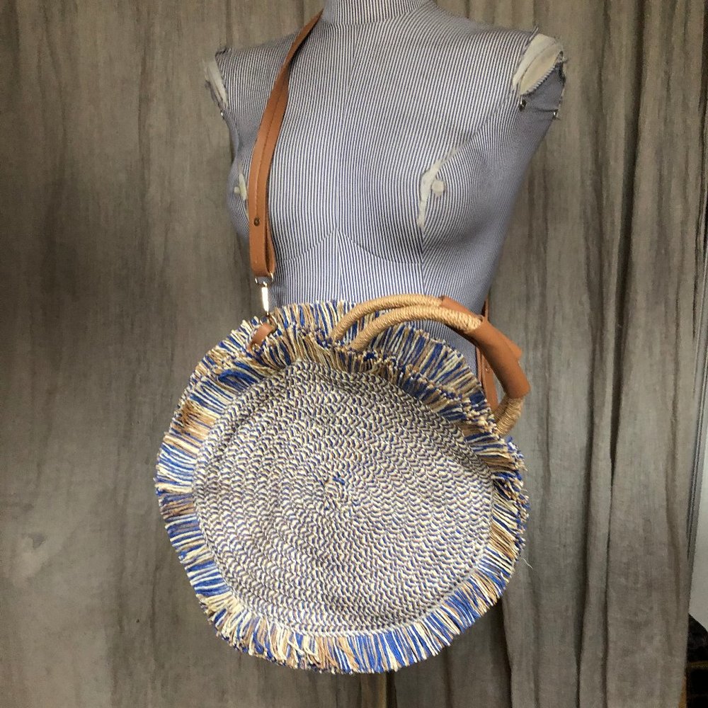 COPY - NEW ADORABLE blue Khaki Straw Circle cross body bag